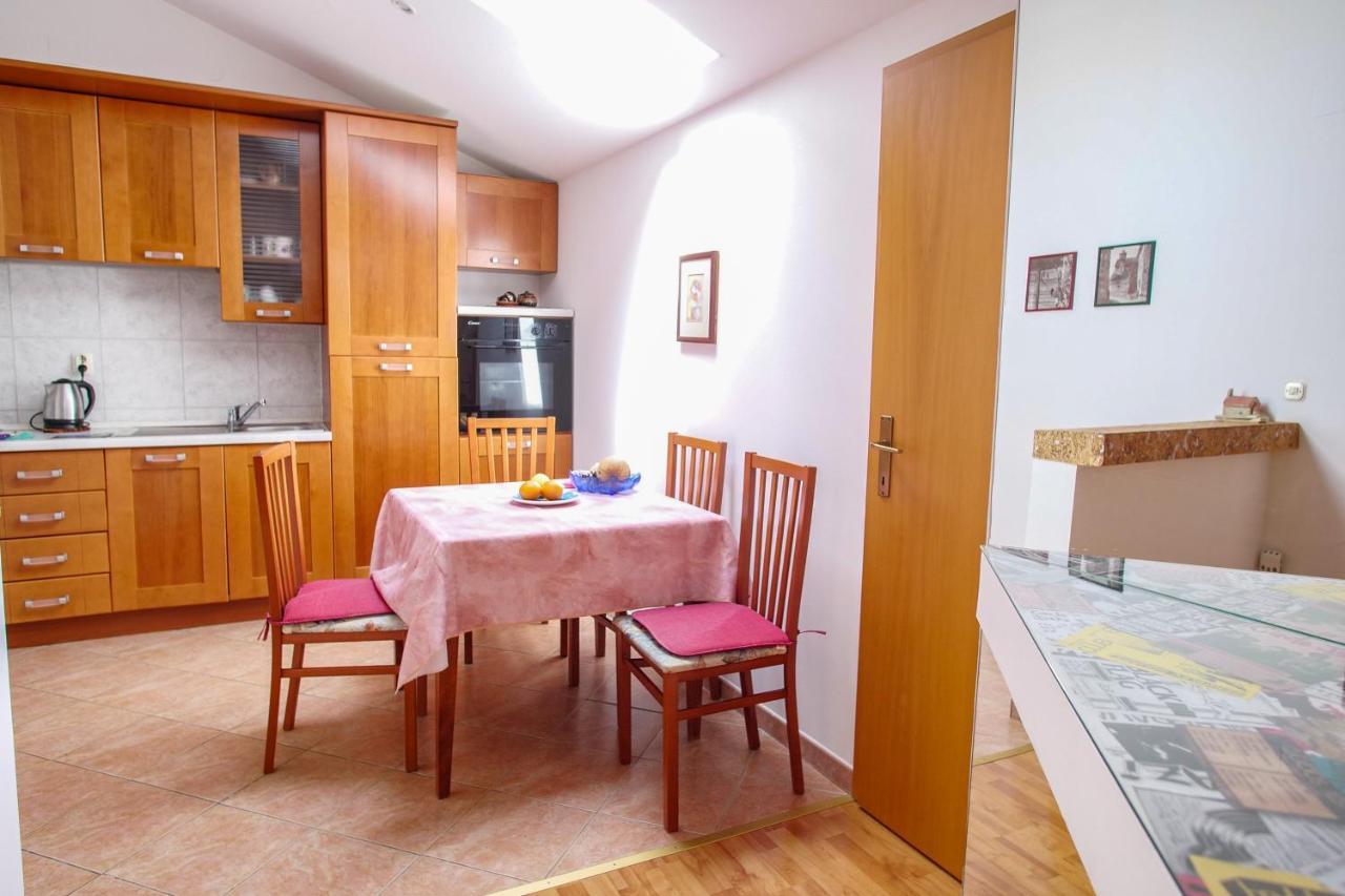 Amu Apartment بولا المظهر الخارجي الصورة